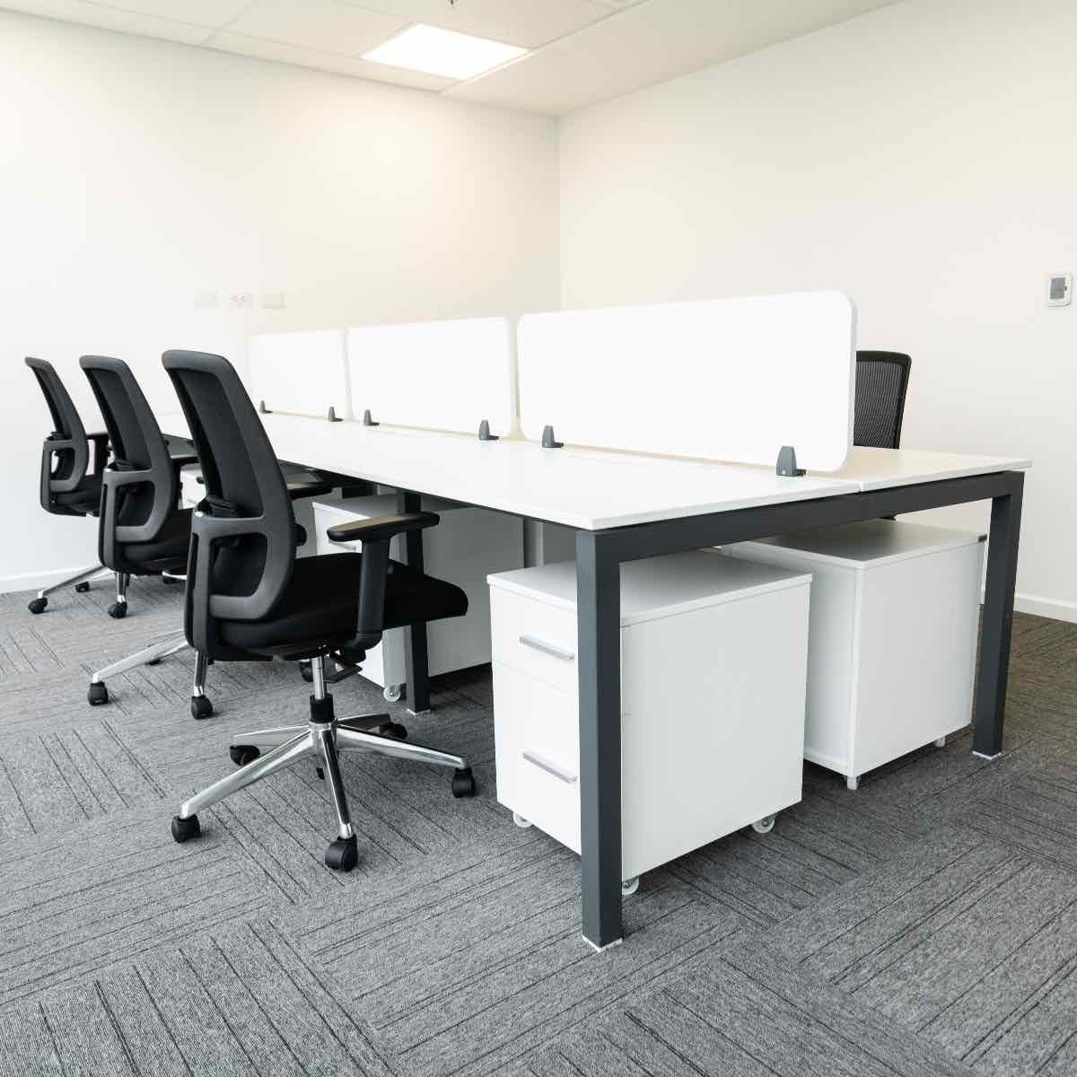 Bench Quadra de 6 Puestos – Escritorios modulares flexibles