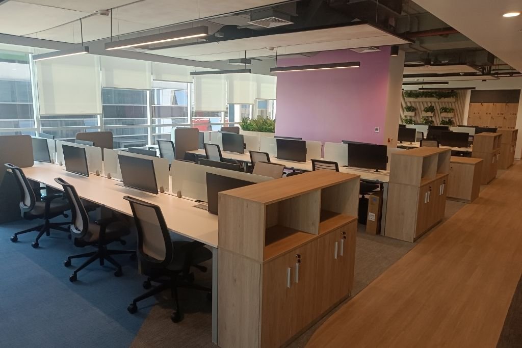 ¿Cuál es el ROI real del mobiliario premium? Así impacta en la productividad de tu empresa