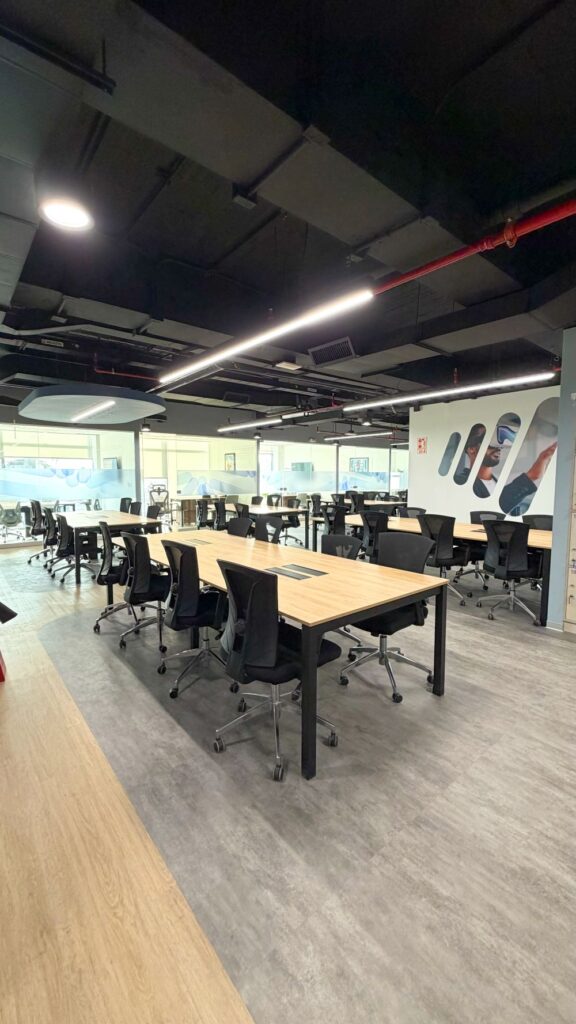 Manpower - bench quadra+ para espacios de trabajo abiertos