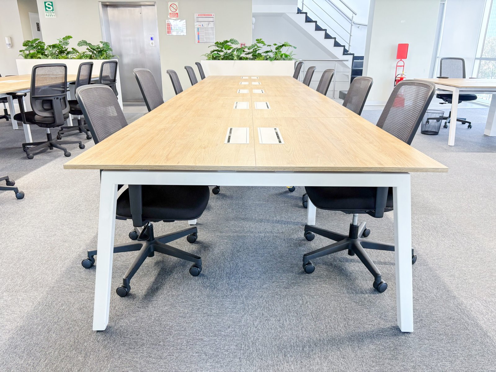 Proyecto Ajinomoto - bench de 10 puestos de trabajo para oficinas