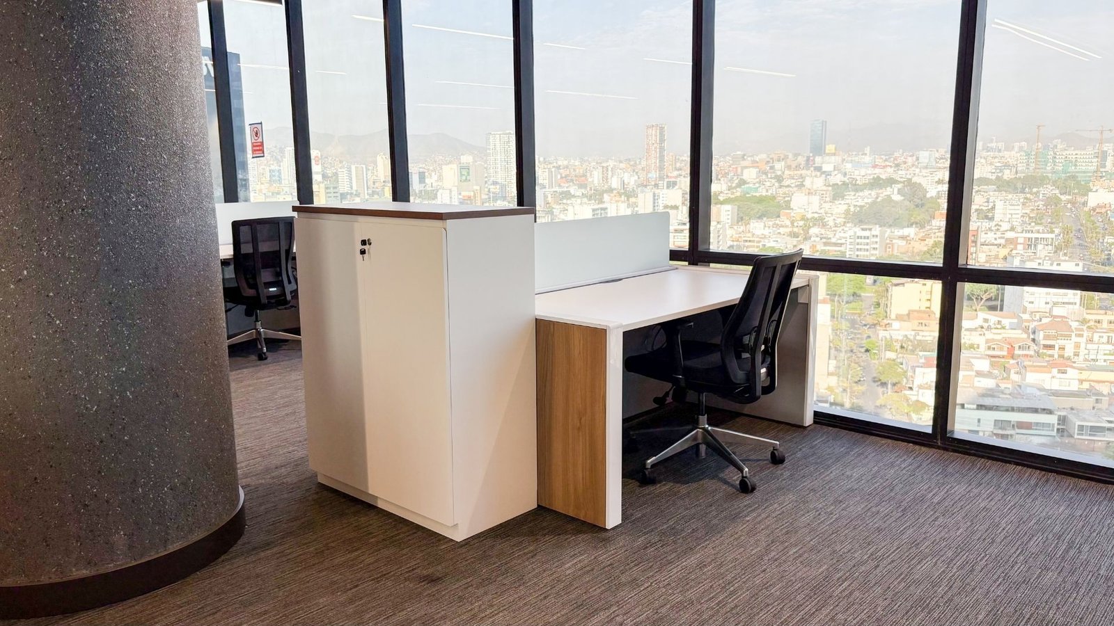 Proyecto Scotiabank - estaciones de trabajo personalizadas para oficinas